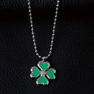 FOUR-LEAF CLOVER PENDANT